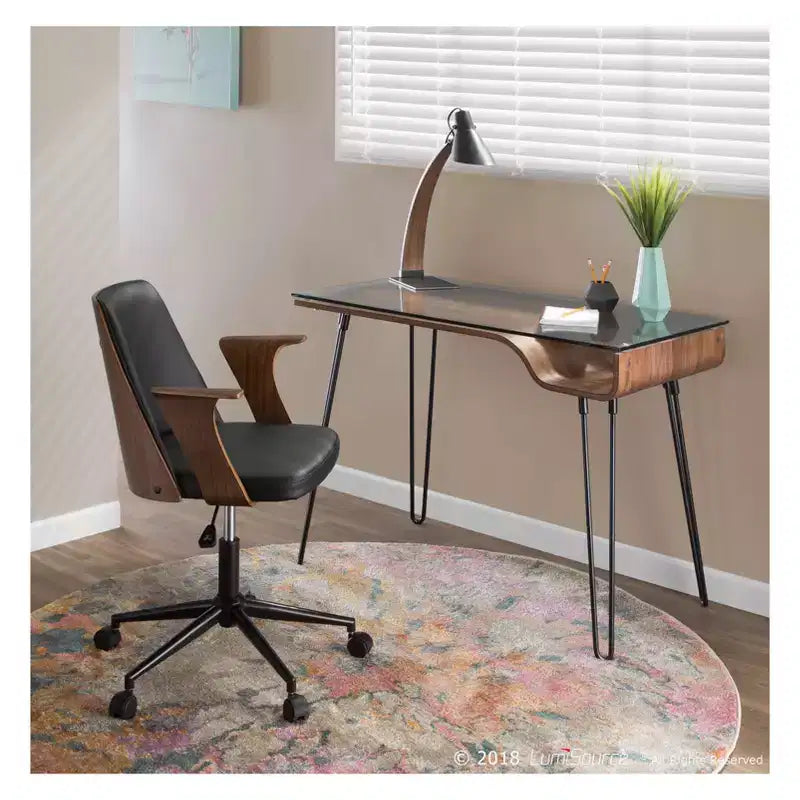 Bureau en noyer de style médiéval-moderne